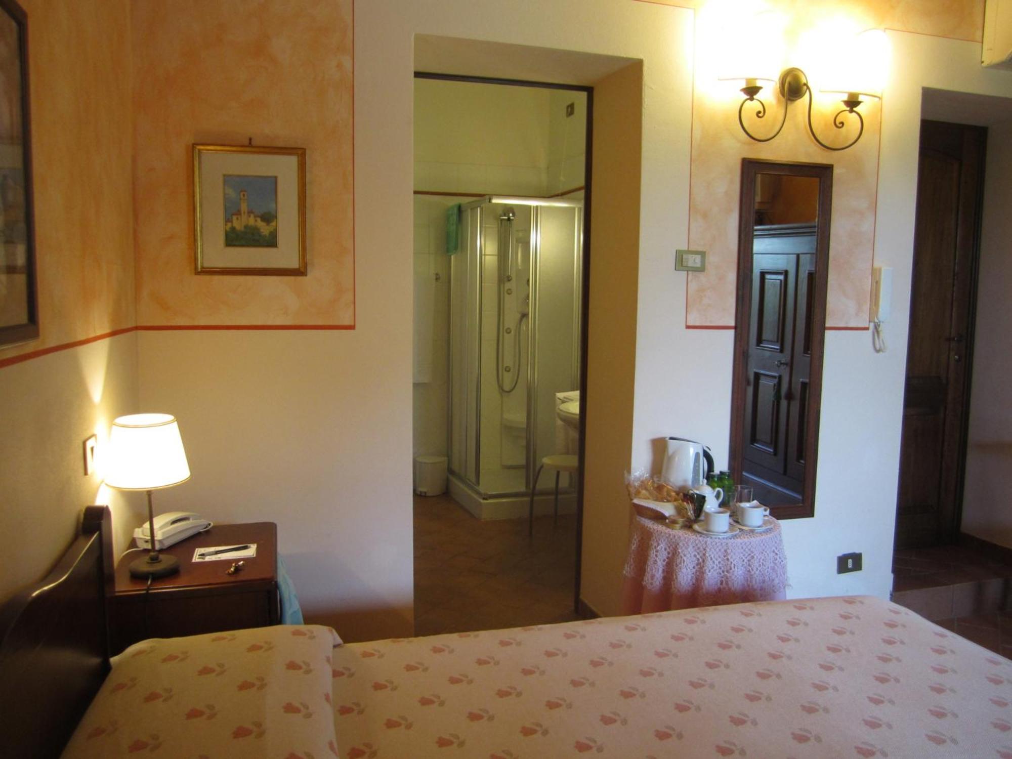 Le Volpaie Hotel San Gimignano Room photo